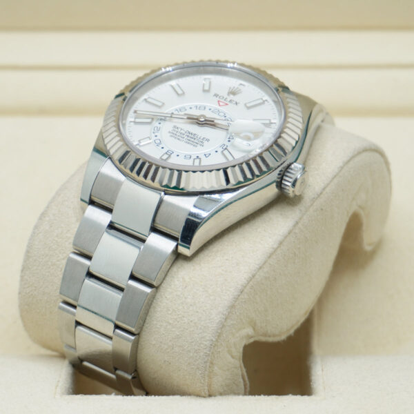Rolex Sky-Dweller 42mm Stainless Steel 326934 White Dial