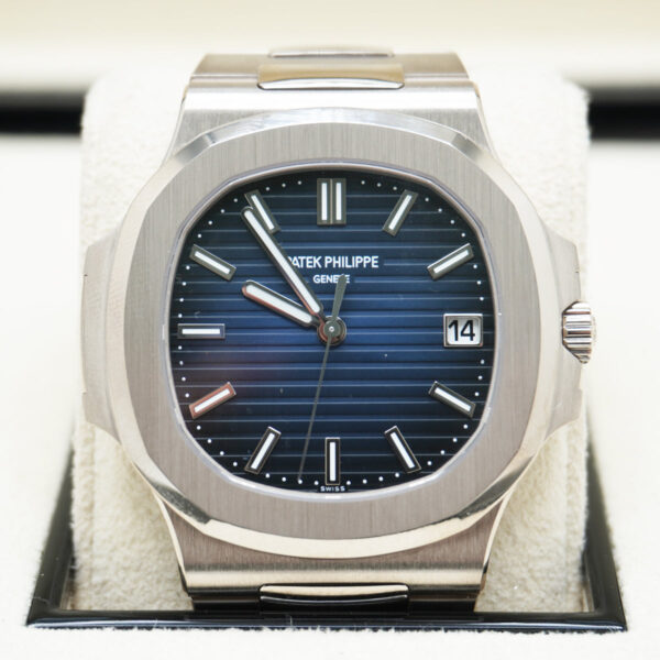 Patek Philippe Nautilus Self-Winding 41mm 5811-1G-001 Blue Dial