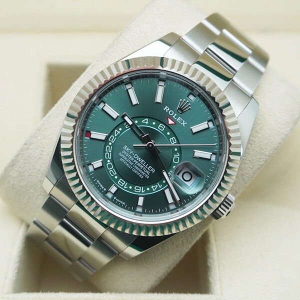 Rolex Sky-Dweller 336934 Green Dial Oyster Bracelet Stainless Steel