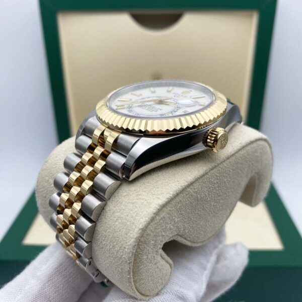 Rolex Sky-Dweller 42mm 326933 White Dial